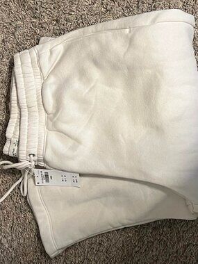 NWT Abercrombie and Fitch Wide Leg Sunday Sweatpants in Cream - Size Large
